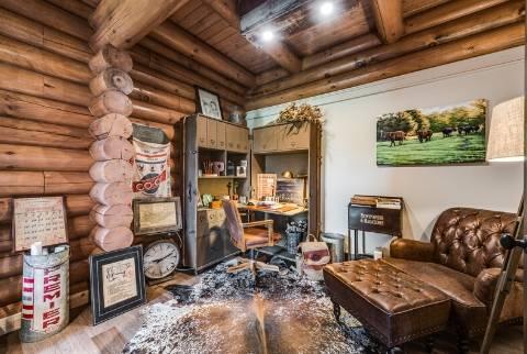 photo of Home Office in a Log Home